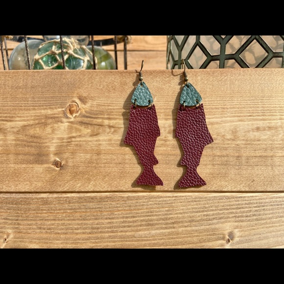 Handmade Alaskan Leather Earrings - Picture 4 of 4